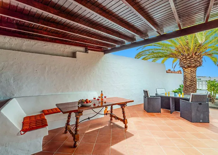 Via Mare By 卡门港